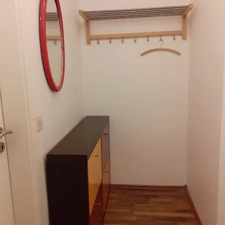 Mit Kuche- Loggia- Wifi Apartment *